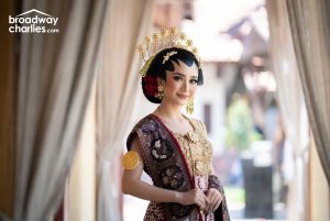 Makna Filosofis Pakaian Adat Daerah